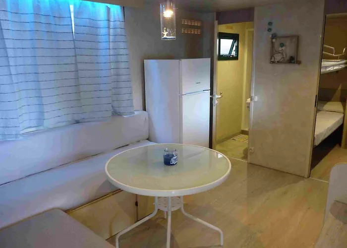 Aloa Campo de lujo *